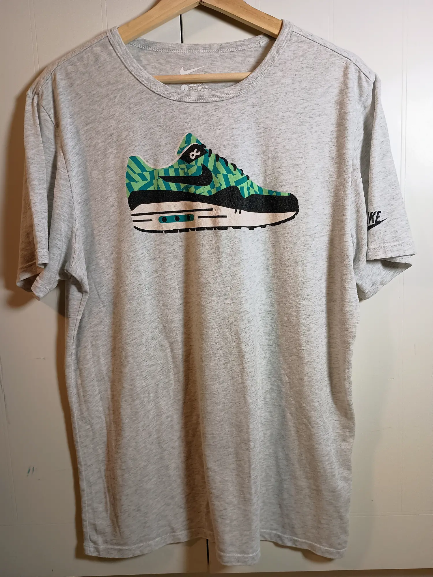 Nike t-shirt