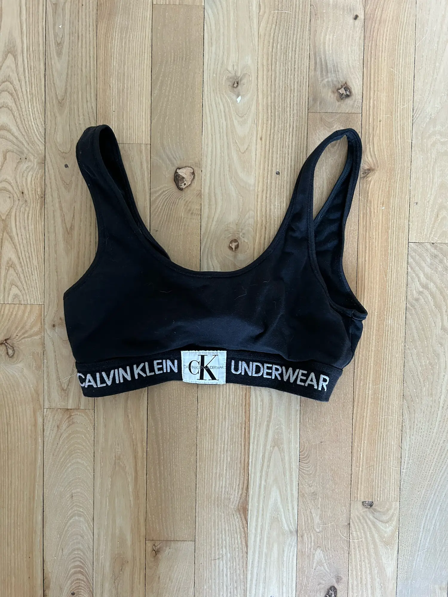 Calvin Klein tøj