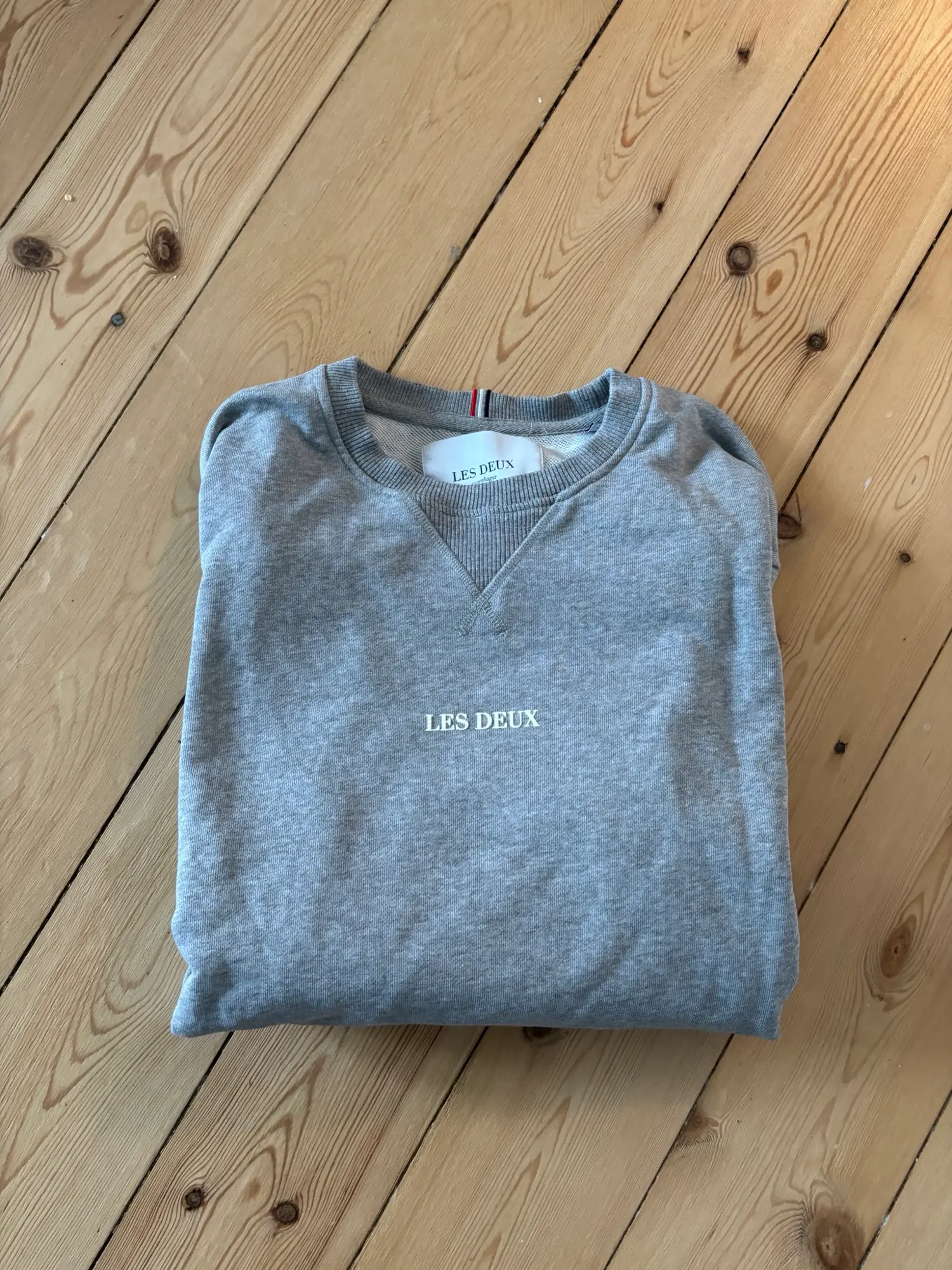 Les Deux sweatshirt