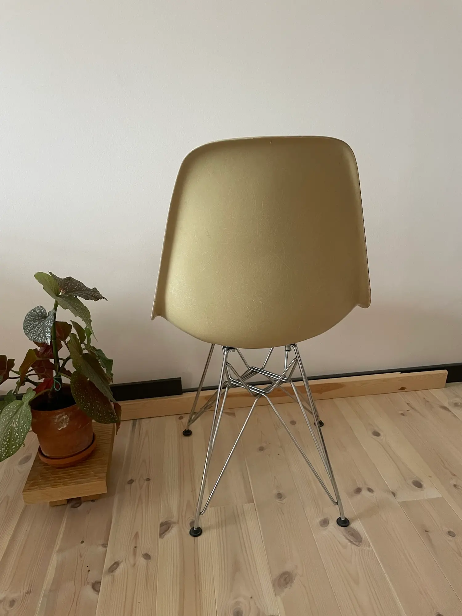 Eames spisebordsstol