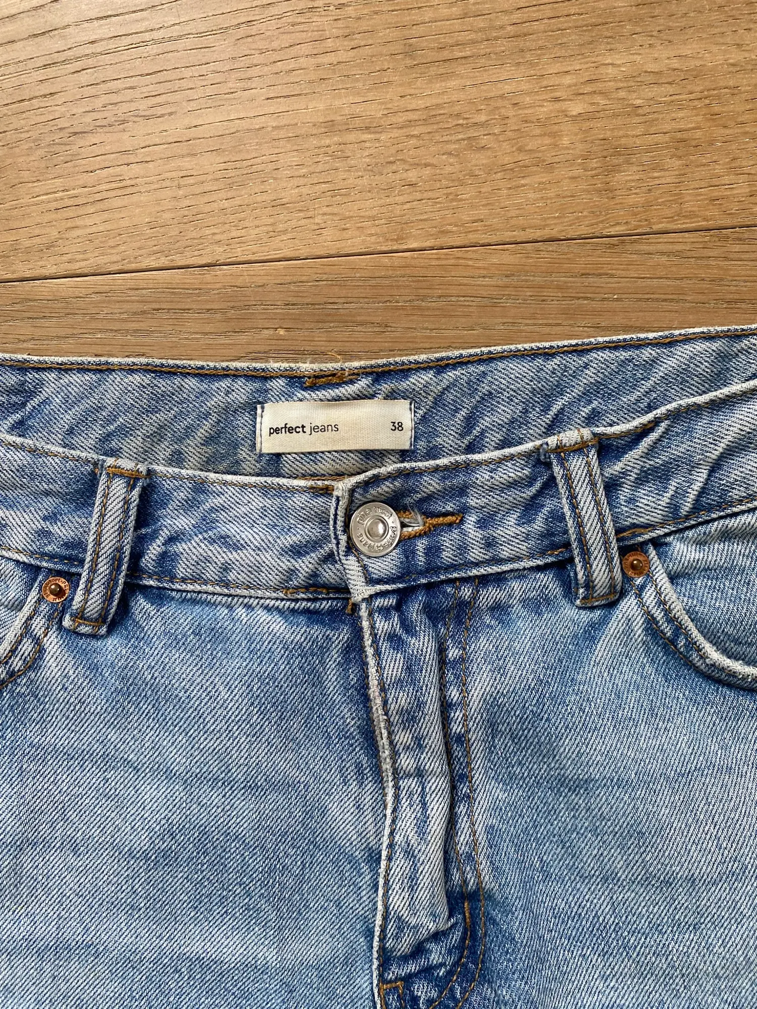 Gina Tricot jeans