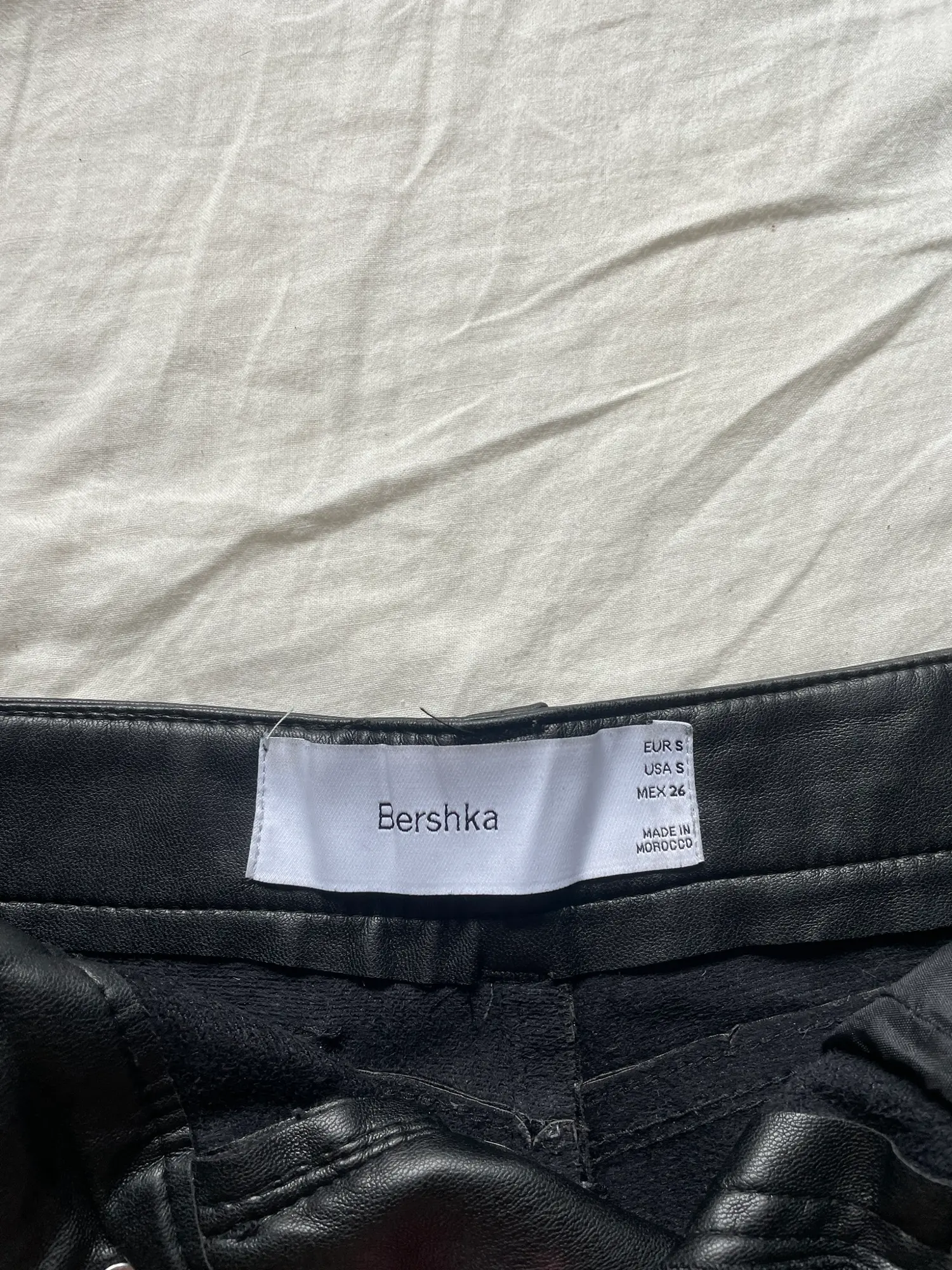 Bershka andre bukser  shorts