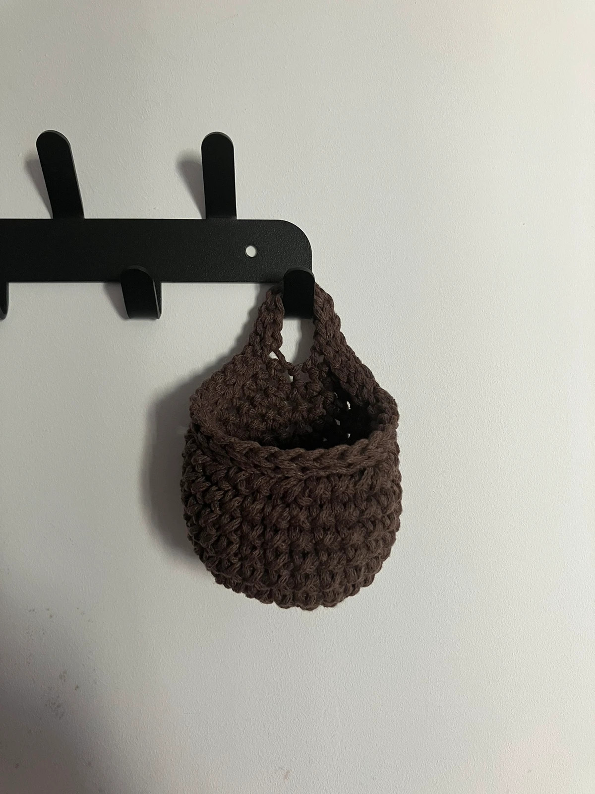 Brązowy mini koszyczek na drobiazgi handmade