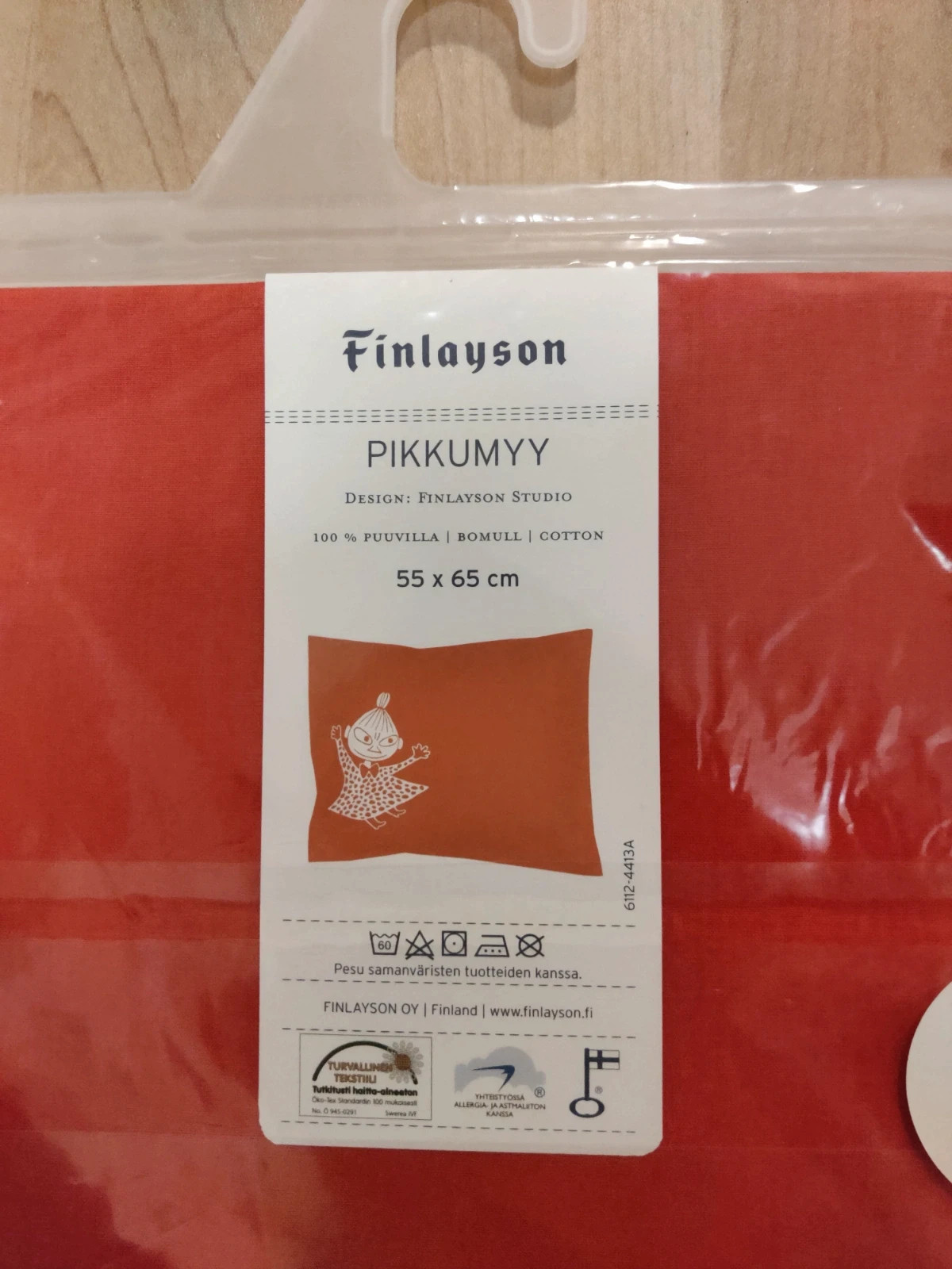 Punainen Finlayson tyynyliina