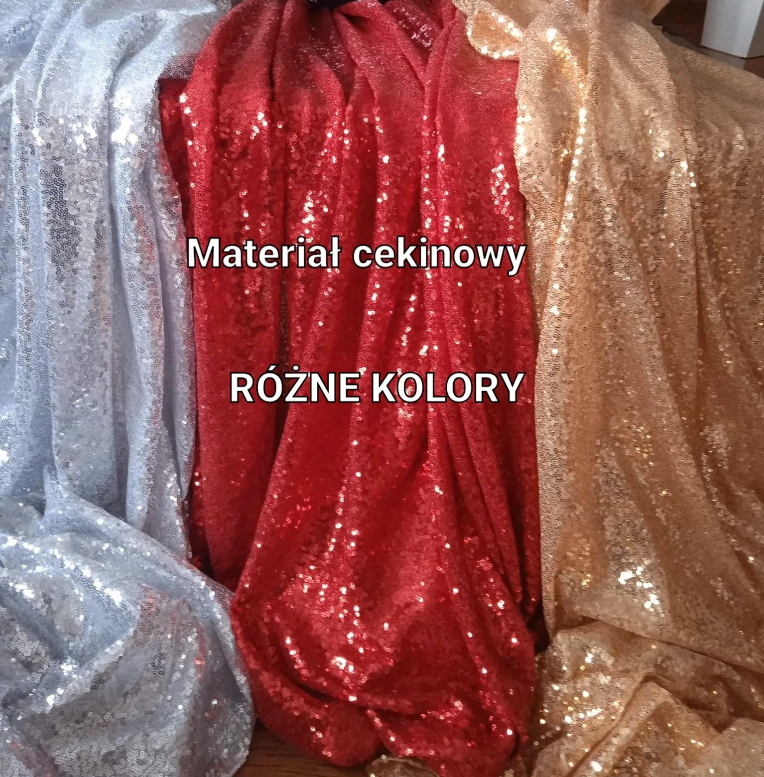 Materiał cekinowy czerwony 3mb