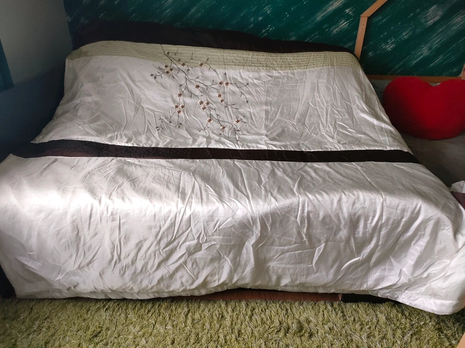 Narzuta na łóżko 240x220 + 2 poszewki na małe poduszki