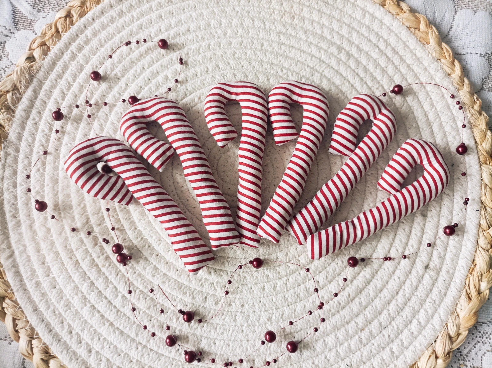 Zestaw świąteczny cukierkowe laseczki na choinke