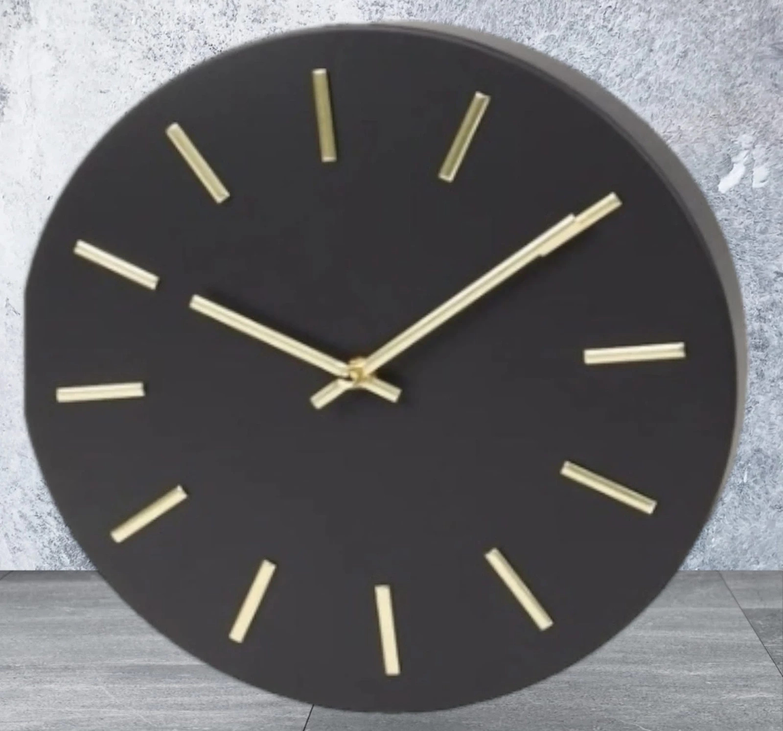 Zegar ścienny czarny złote wskazówki zegarek 295 cm