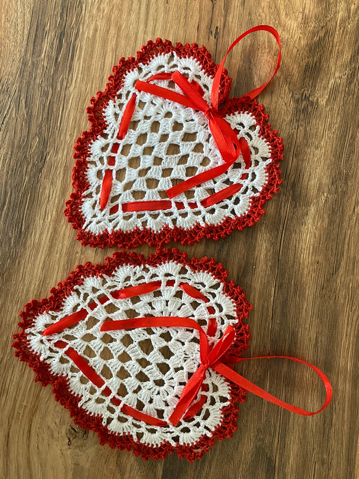 Handmade Serce na szydełku ze wstążką