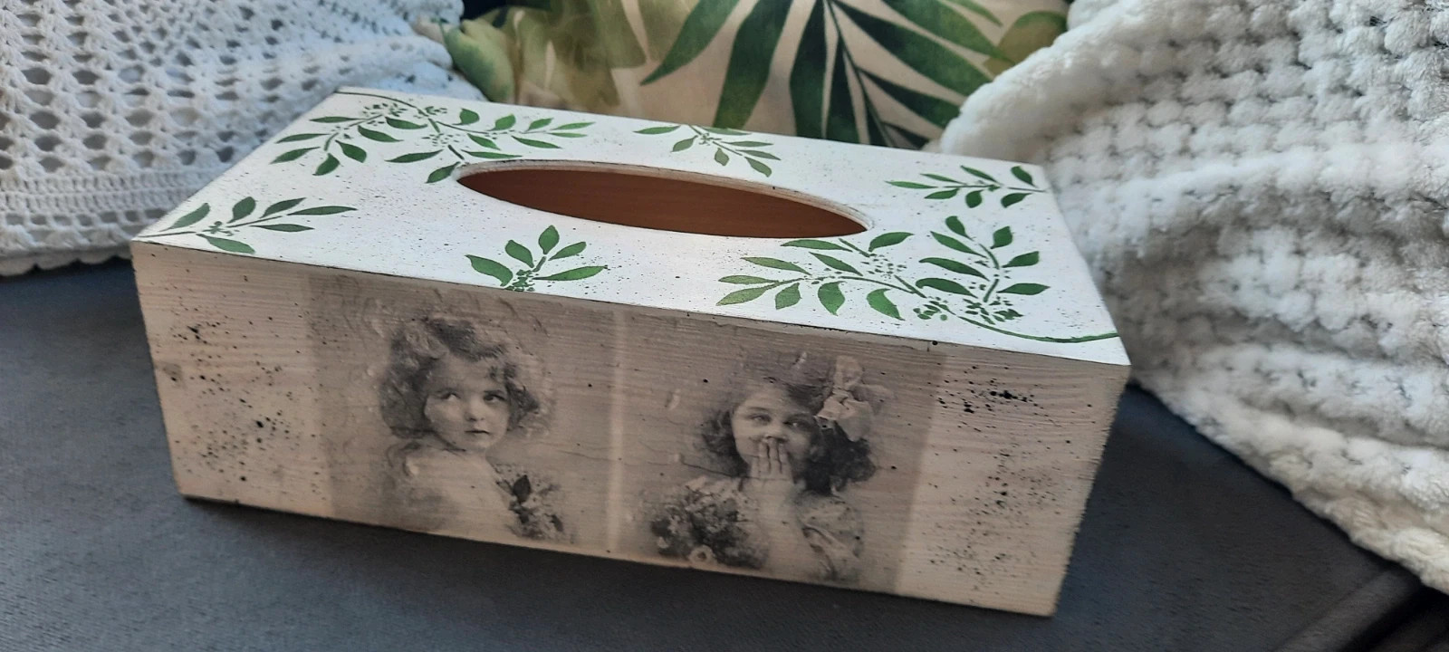 Chustecznik decoupage retro handmade