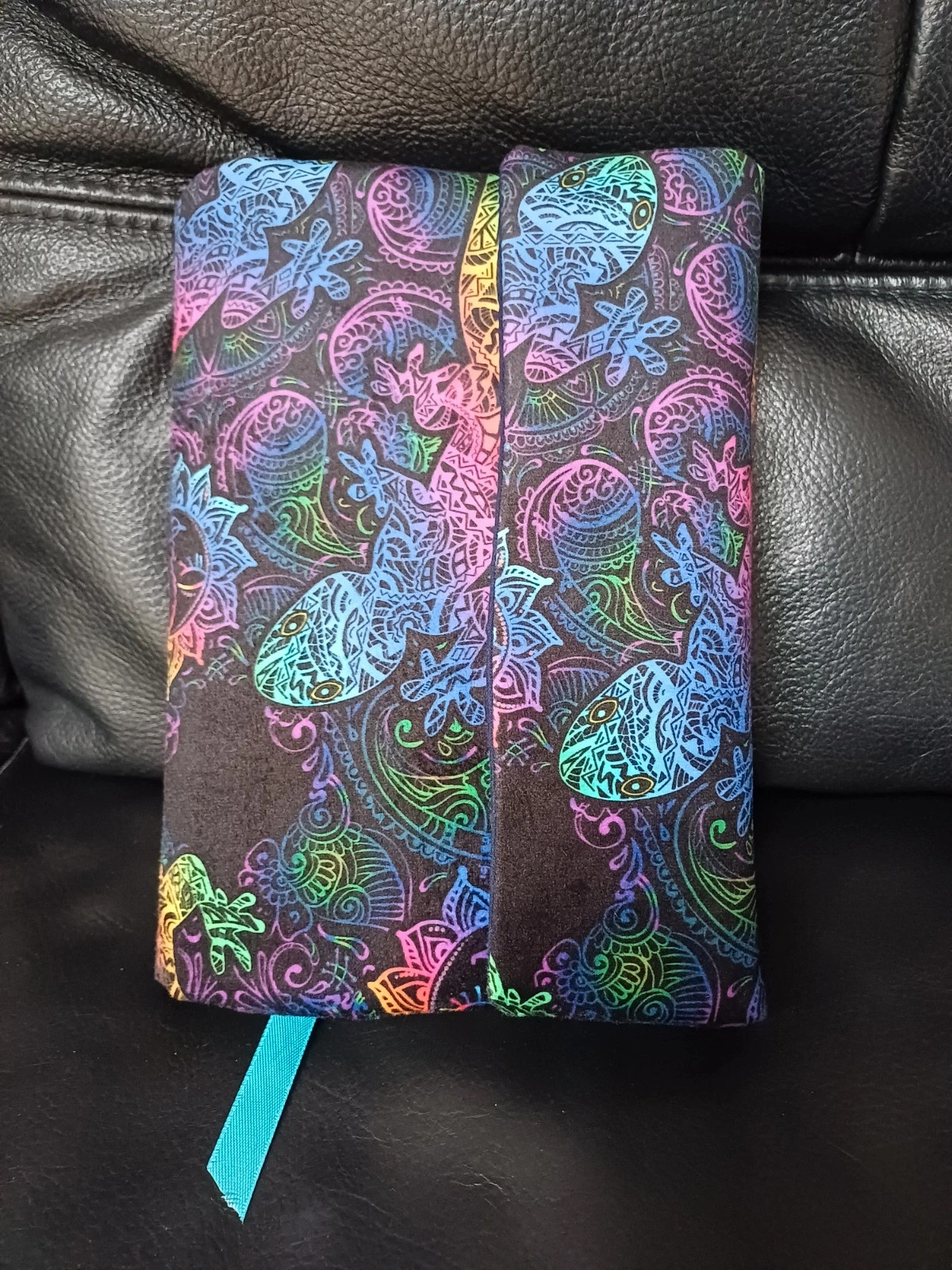 Nowy etui otulacz okładka na książkę uniwersalna handmade