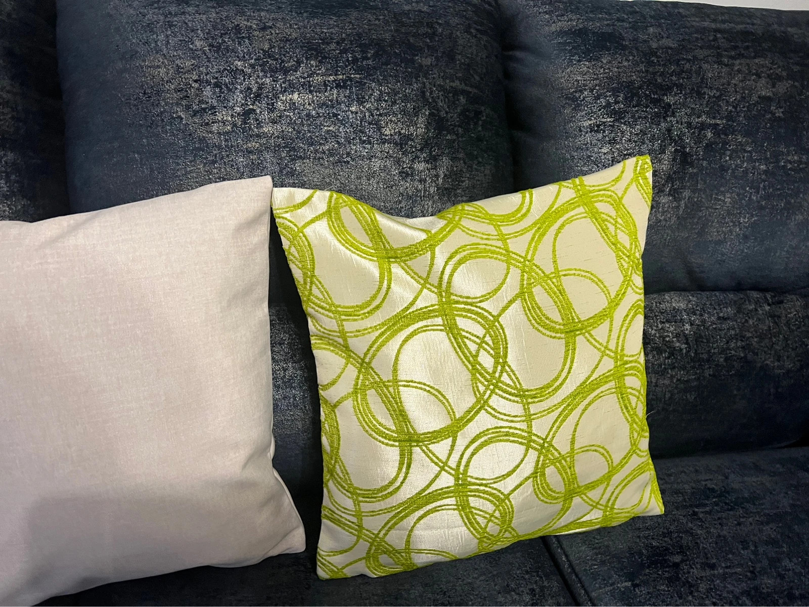 Poszewki dekoracyjne na poduszki (jaśki) kremowe zielone wzorzyste