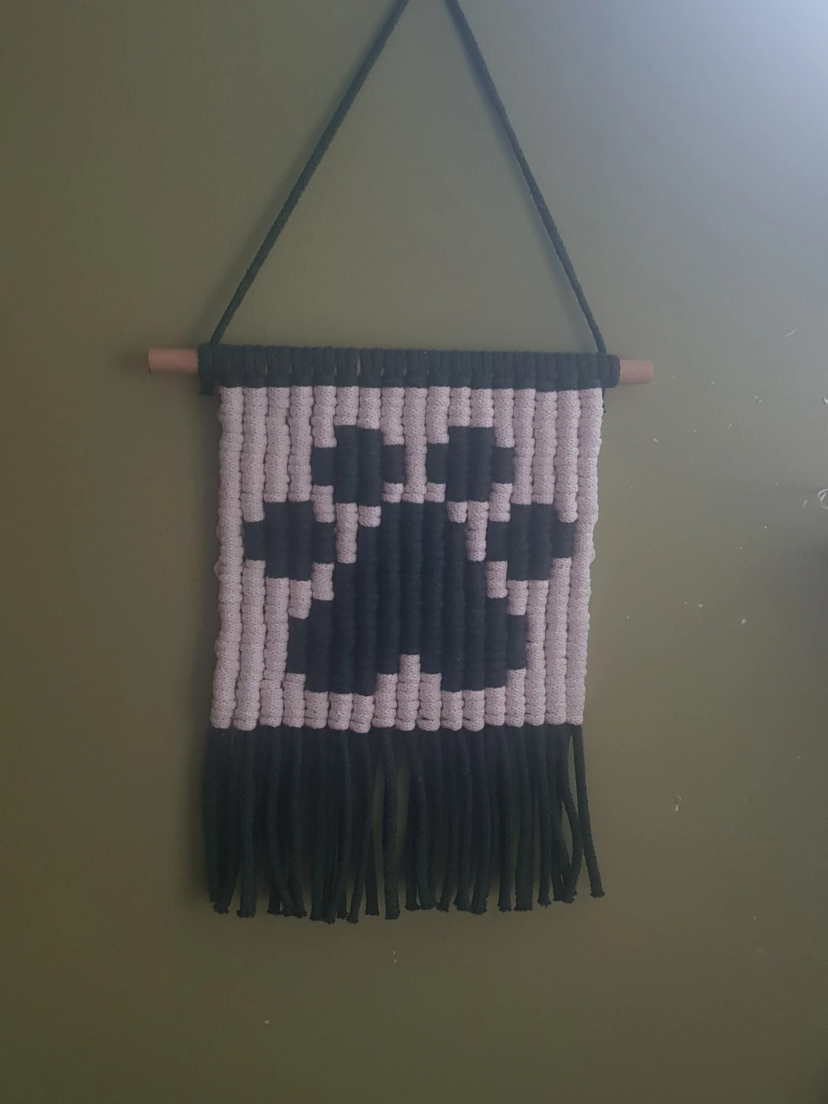 Makatka ozdoba ścienna łapka makrama handmade