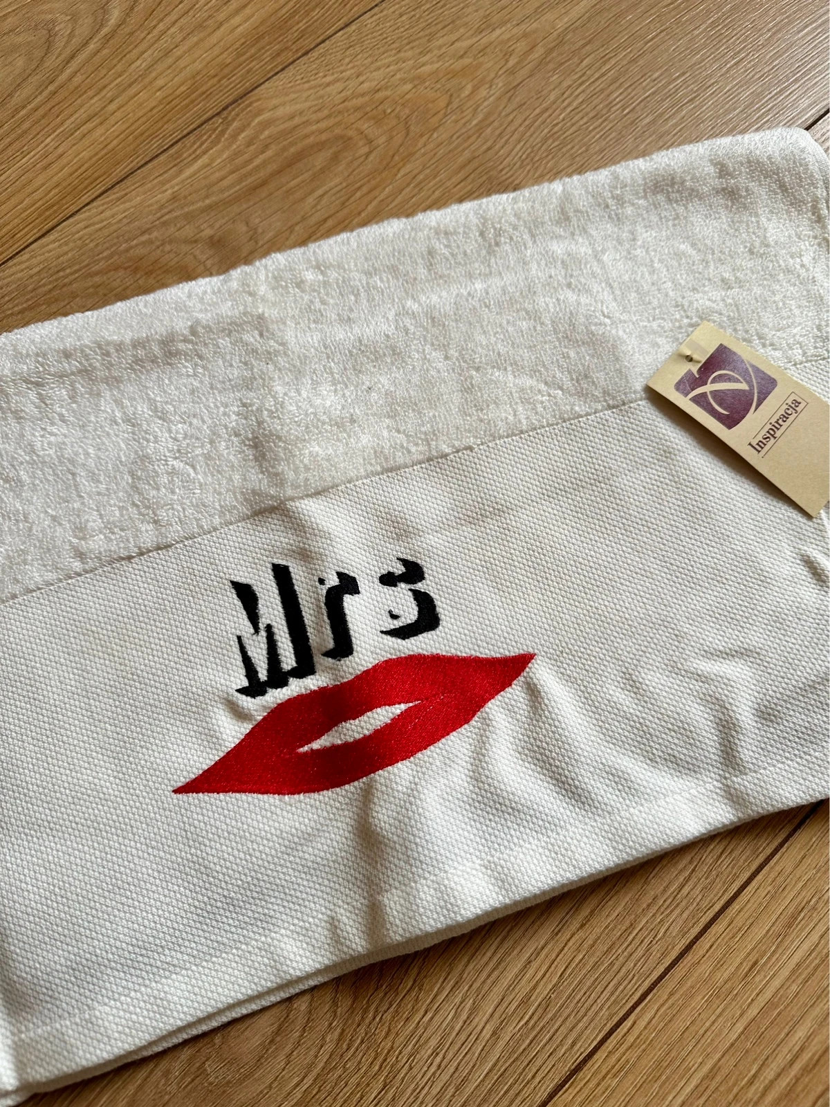 Ręcznik z motywem ust 100% bawełna