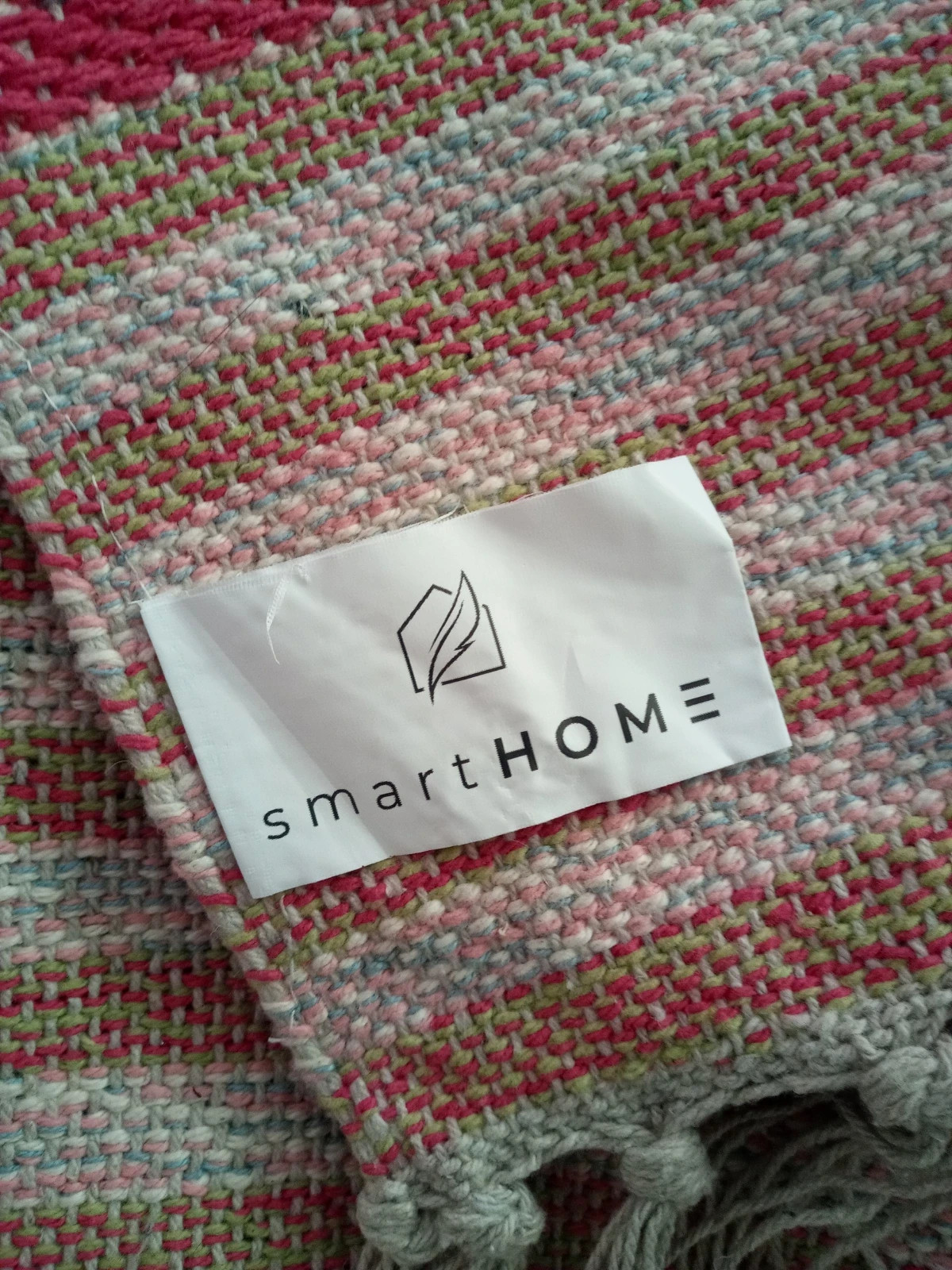 Nowy tkany dywanik Smart Home