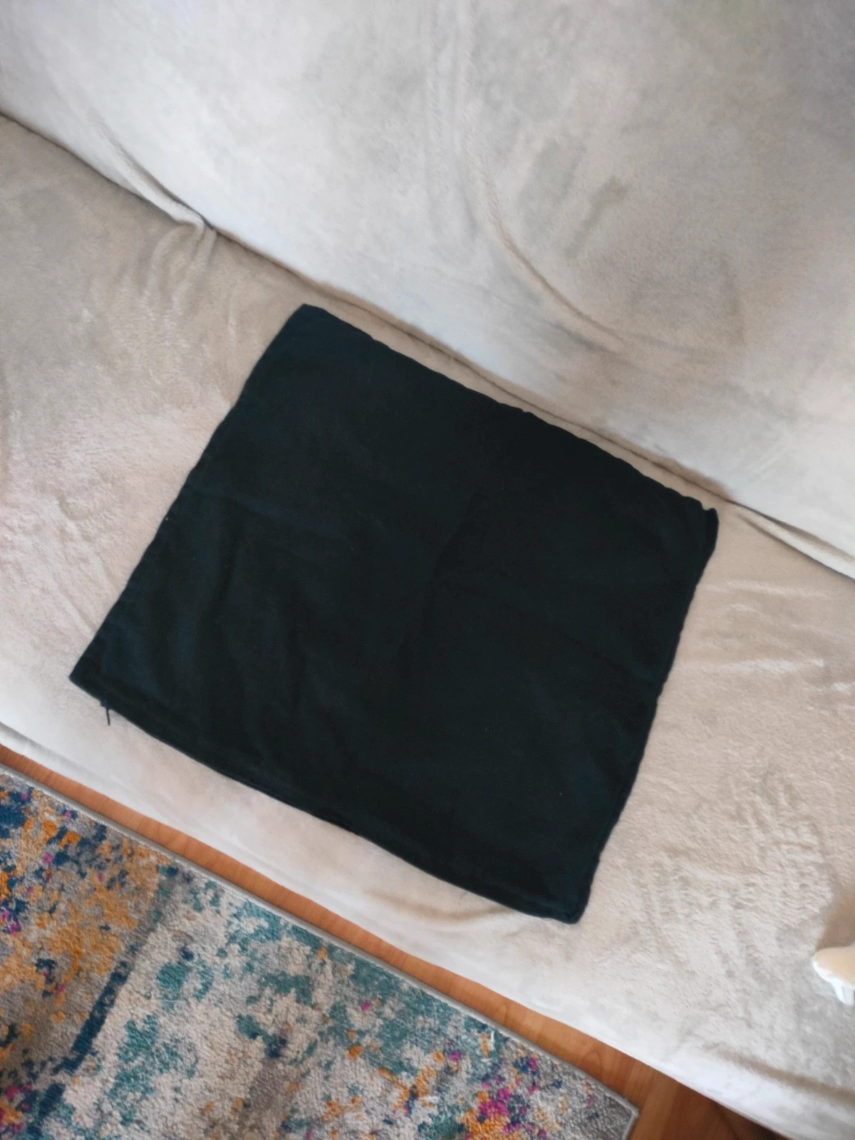 Czarna poszewka na poduszkę IKEA bawełna