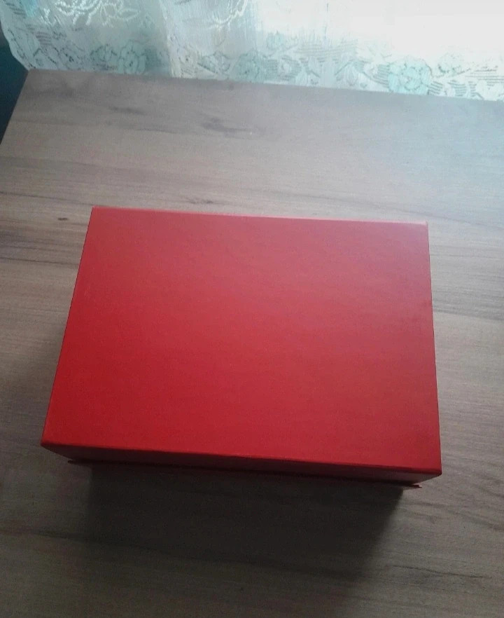 Pudełko prezentowe lub do przechowywania