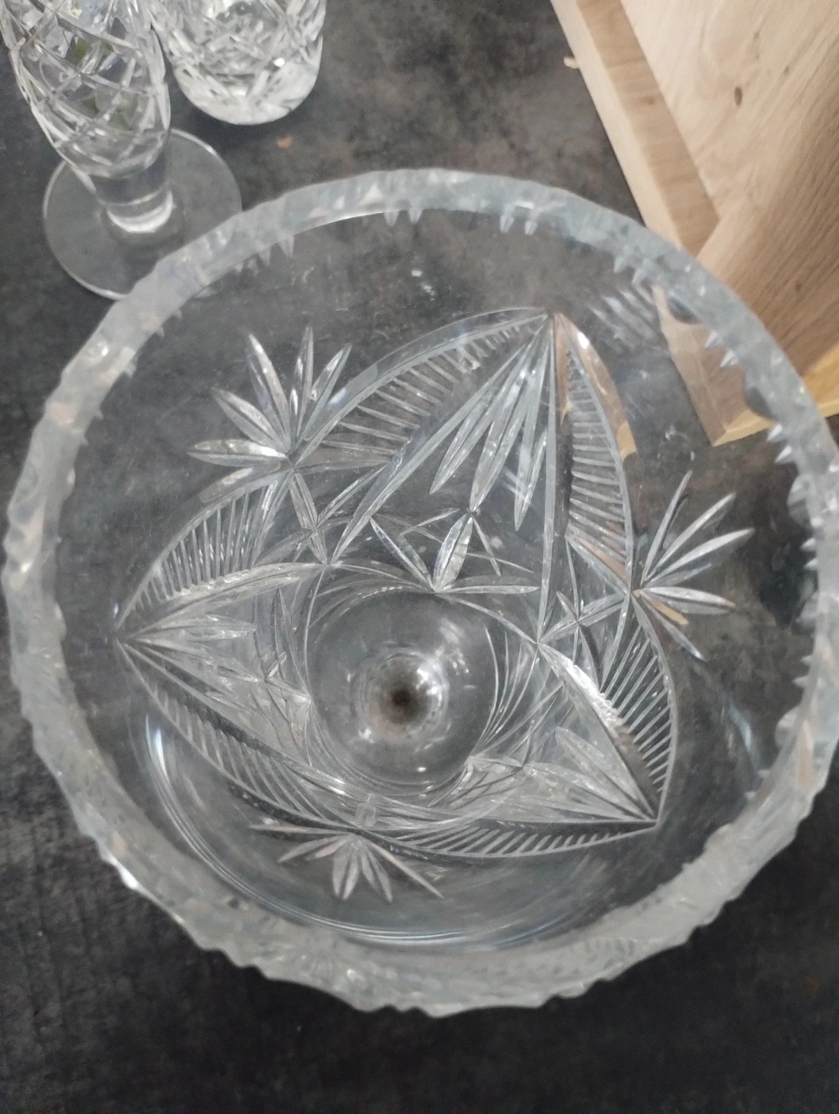 Duży szklany wazon z  polski Rzeczpospolitej ludowej