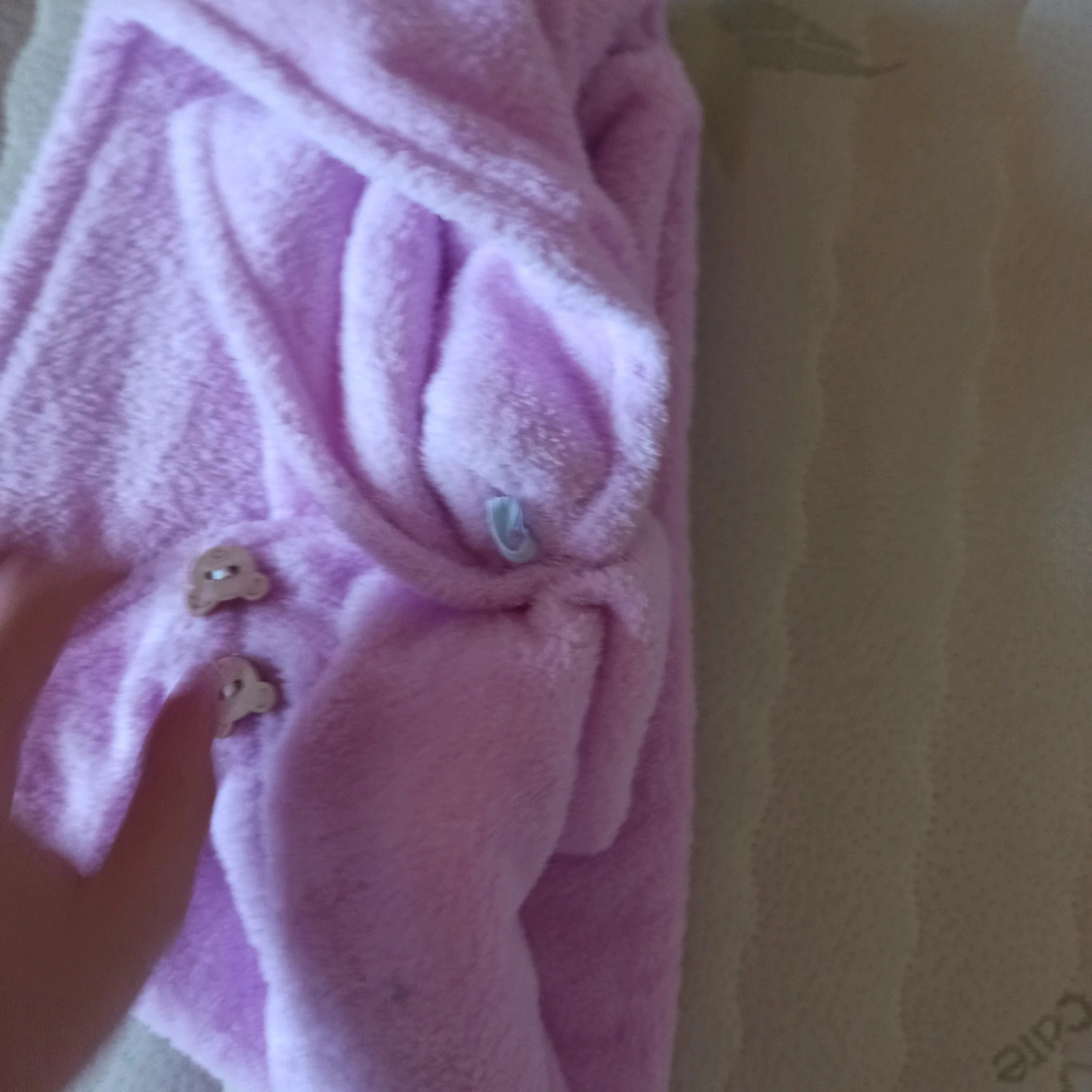 Ręcznik turban na włosy różowy z guzikami