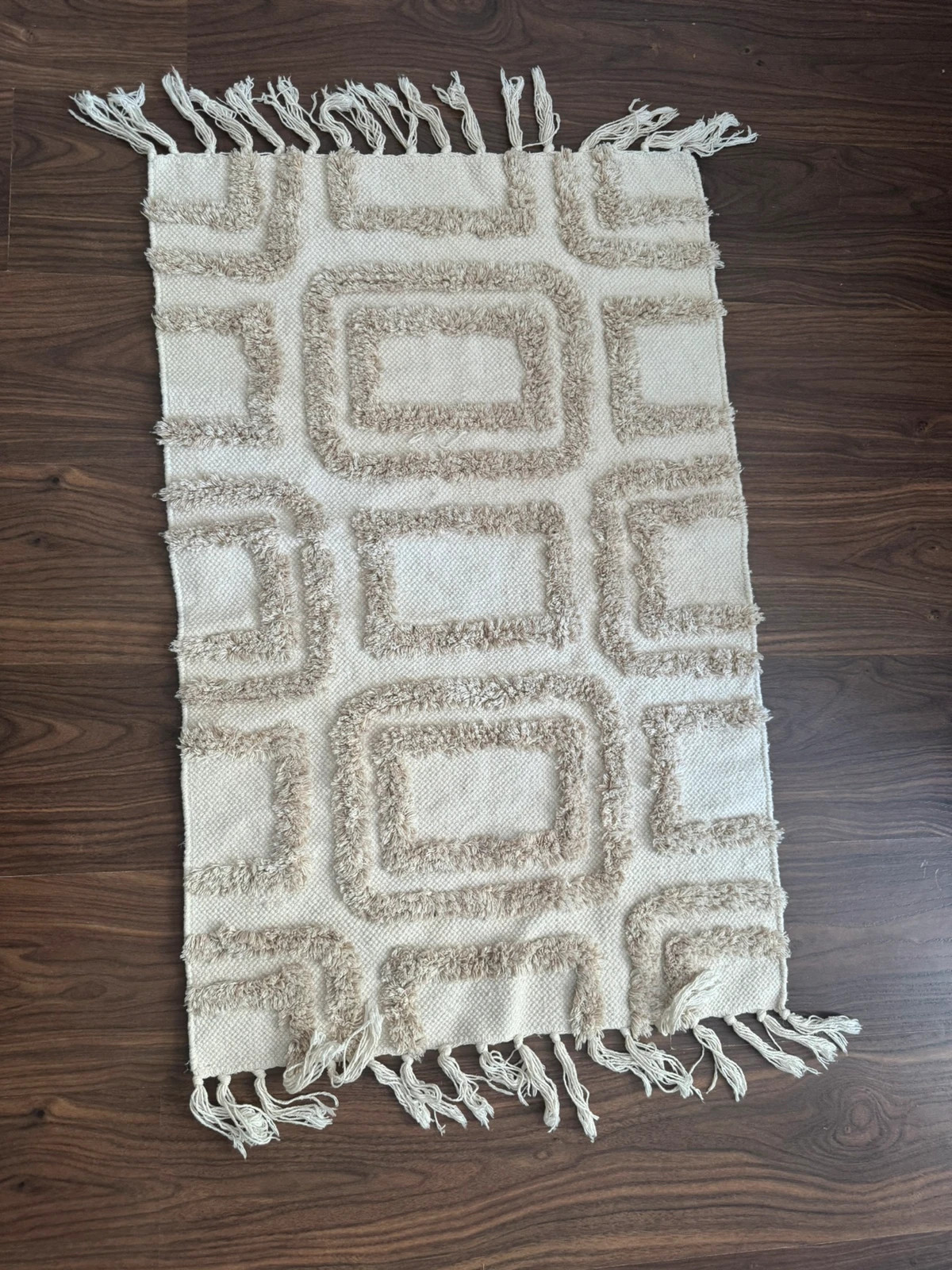 Bawełniany dywanik Boho z frędzlami beżowy