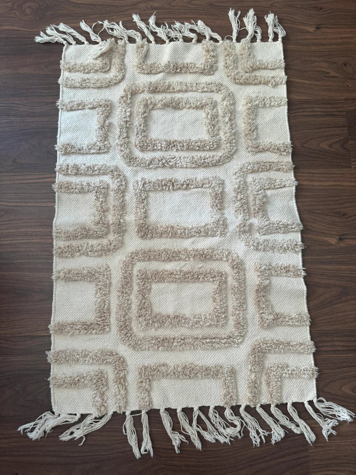Bawełniany dywanik Boho z frędzlami beżowy