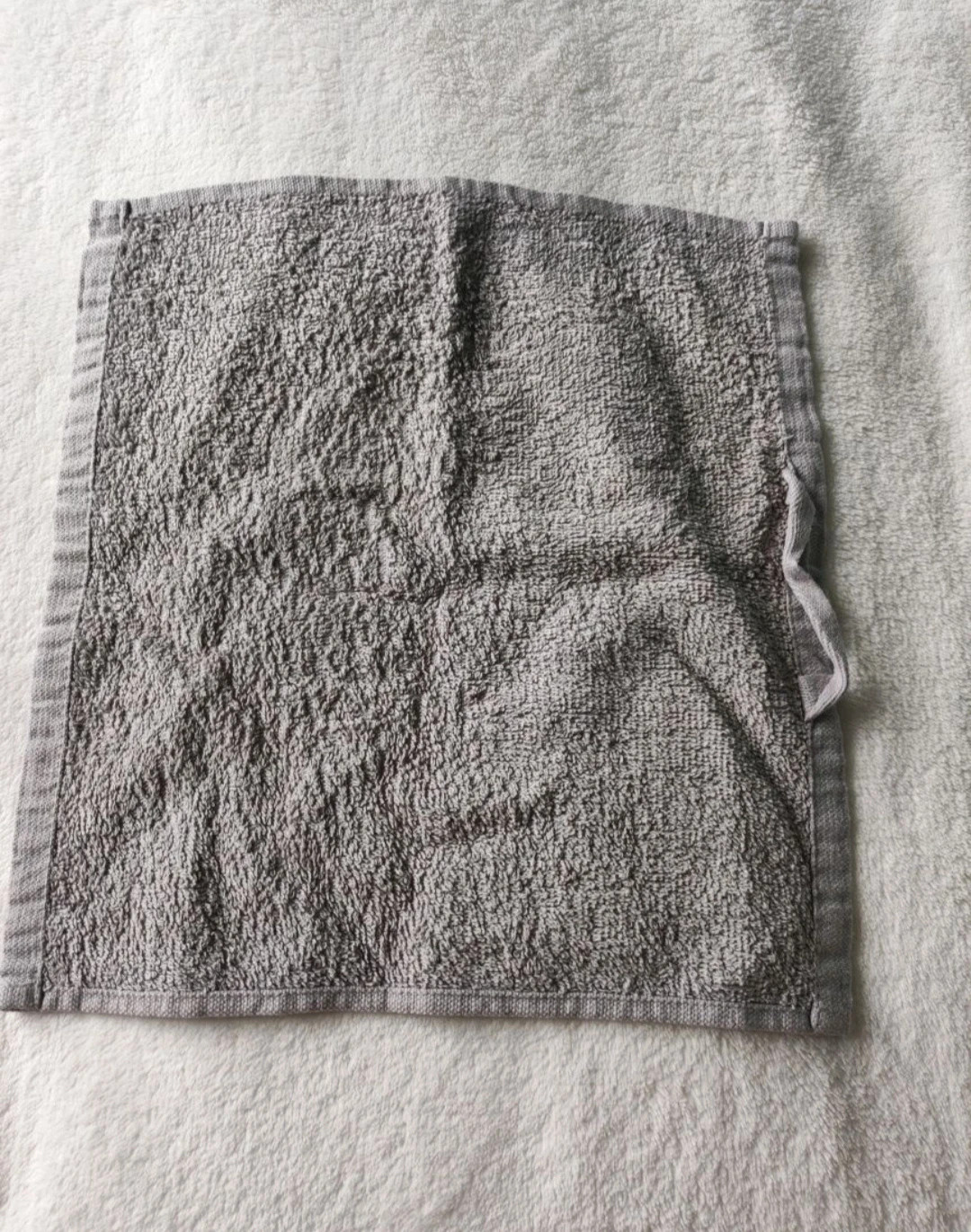 Mały ręcznik wymiar 28x29 cm Ikea