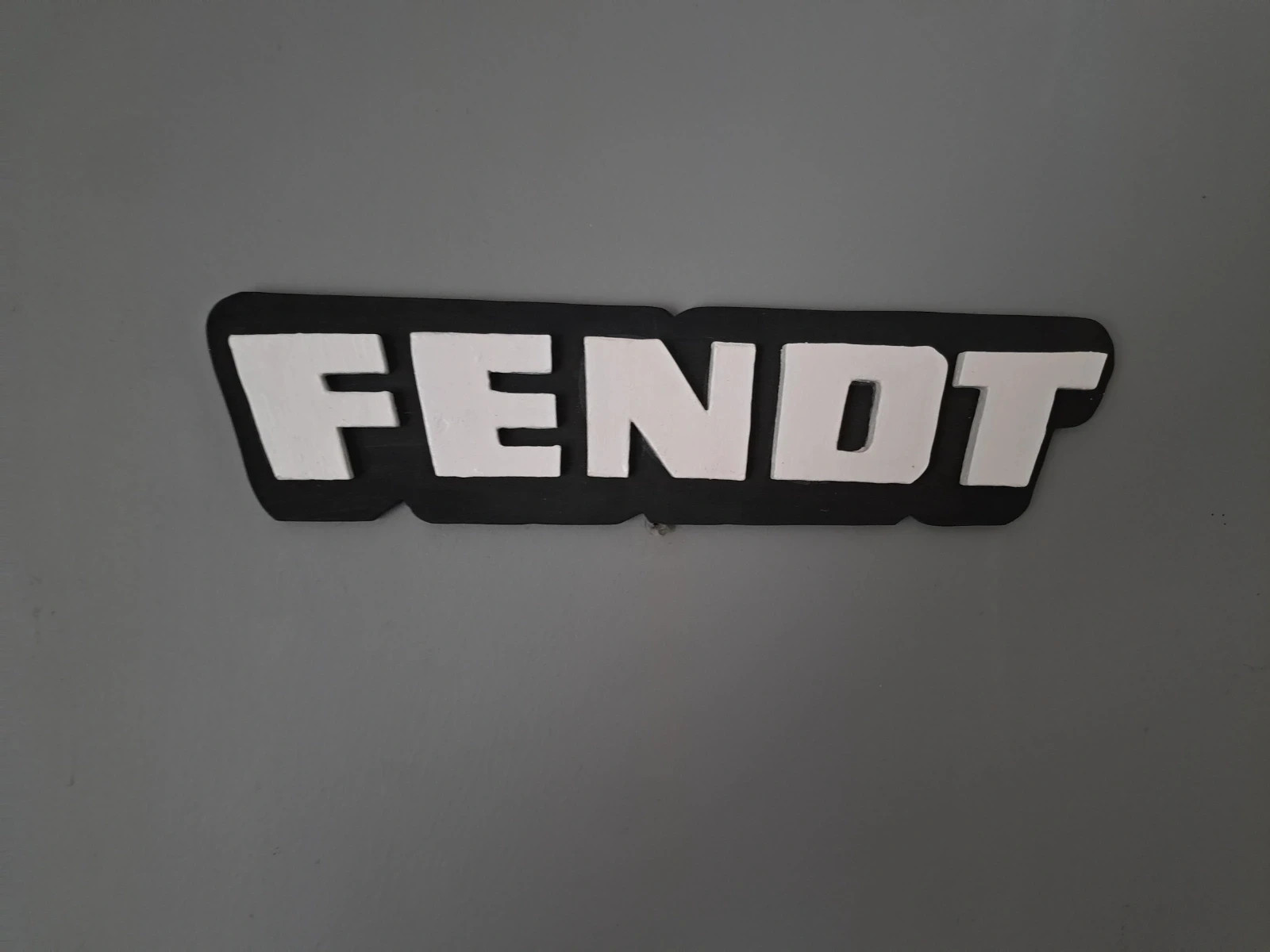 Logo znaczek ozdoba Fendt