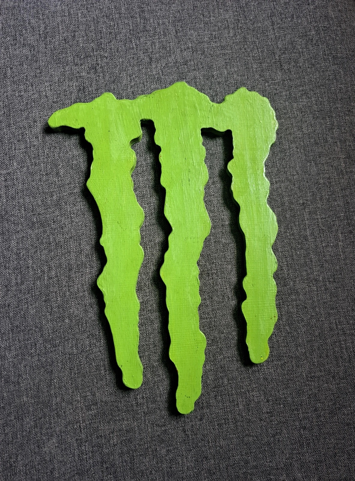 Logo znaczek ozdoba Monster