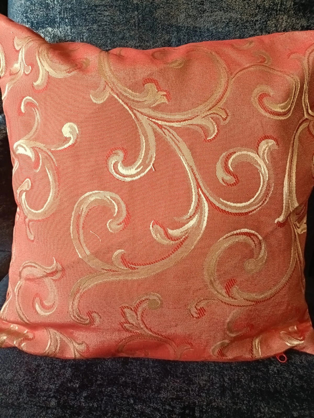 Poszewka dekoracyjna na poduszkę (jaśka) wzorzysta