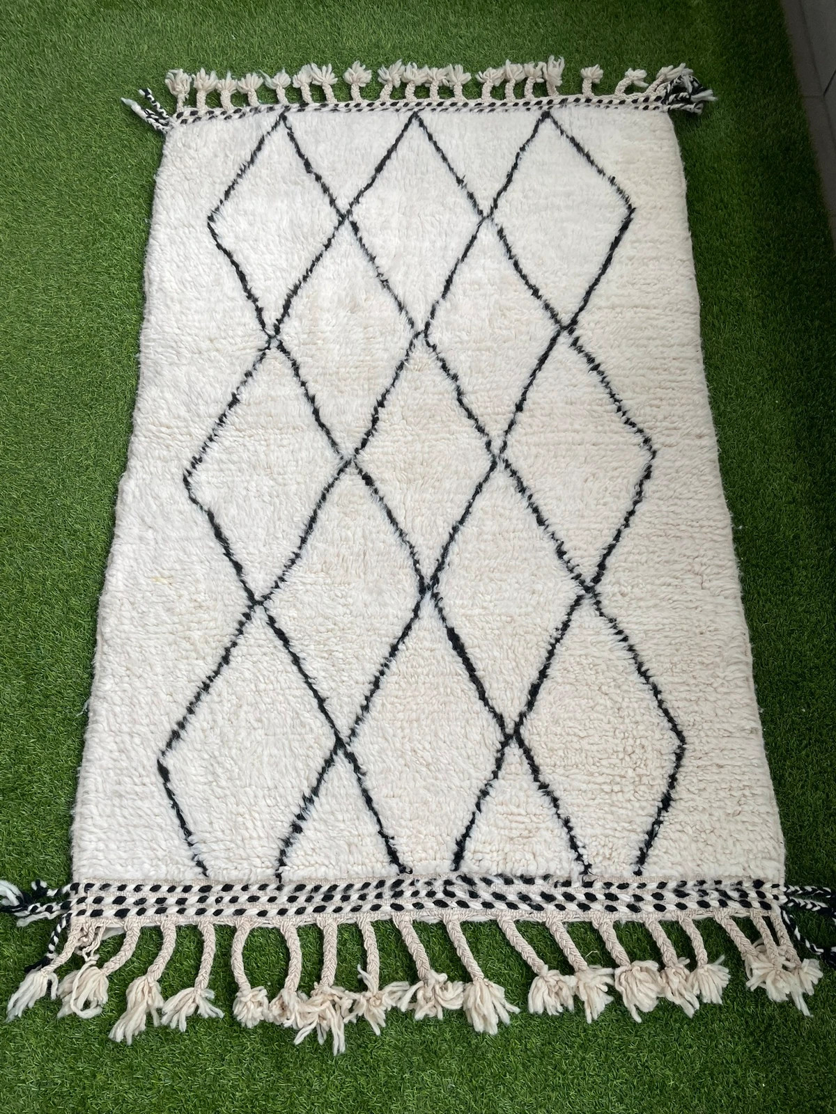 Moroccan Berber Rug - Oriental handmade Rug 154 x 102cm