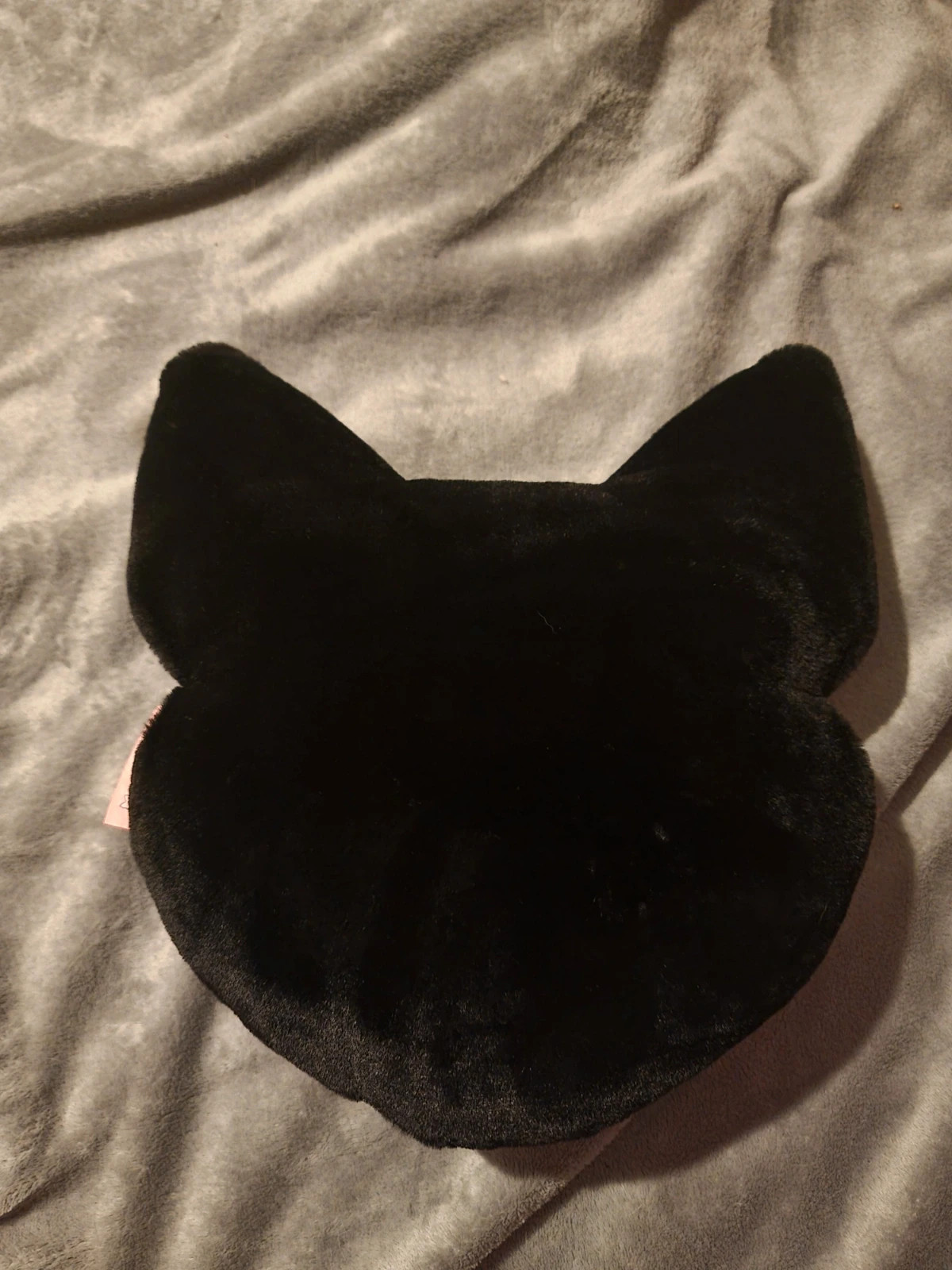 Poduszka w kształcie głowy kota czarna soft fur Kotibo