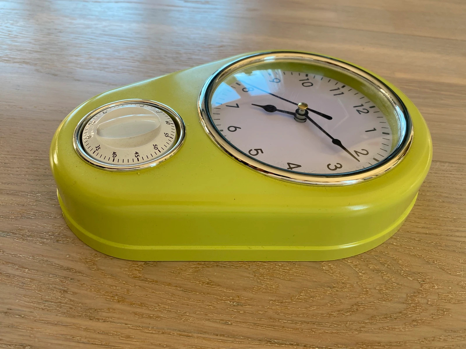 Väggklocka med timer