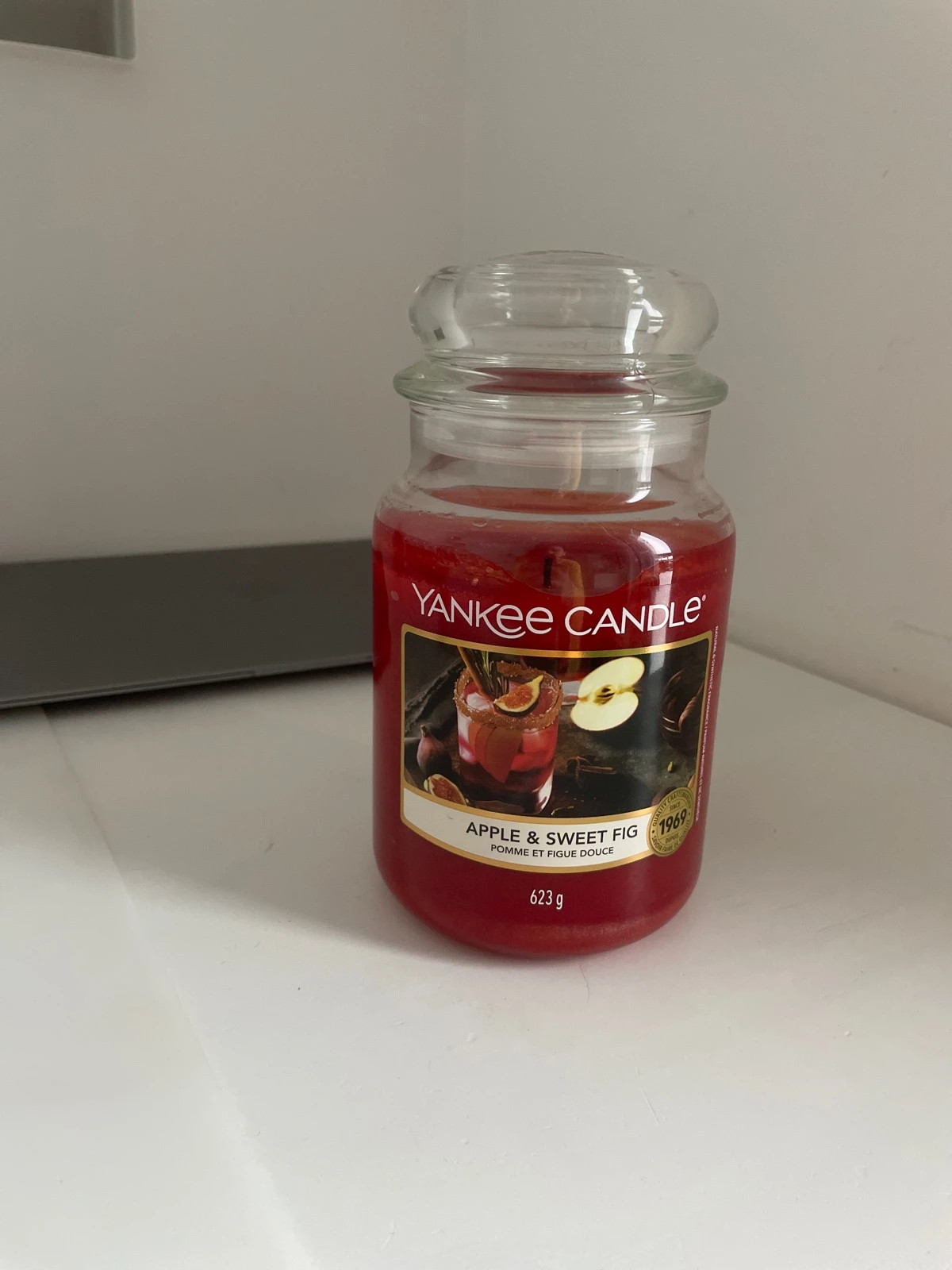 Raz zapalona świeczka YANKEE  candle apple   sweet fig 623 g