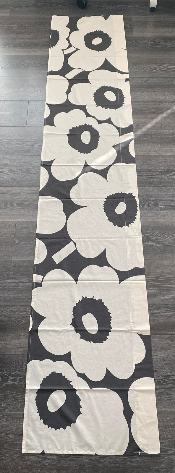 Marimekko unikkokankaasta tehty kappa  245x47