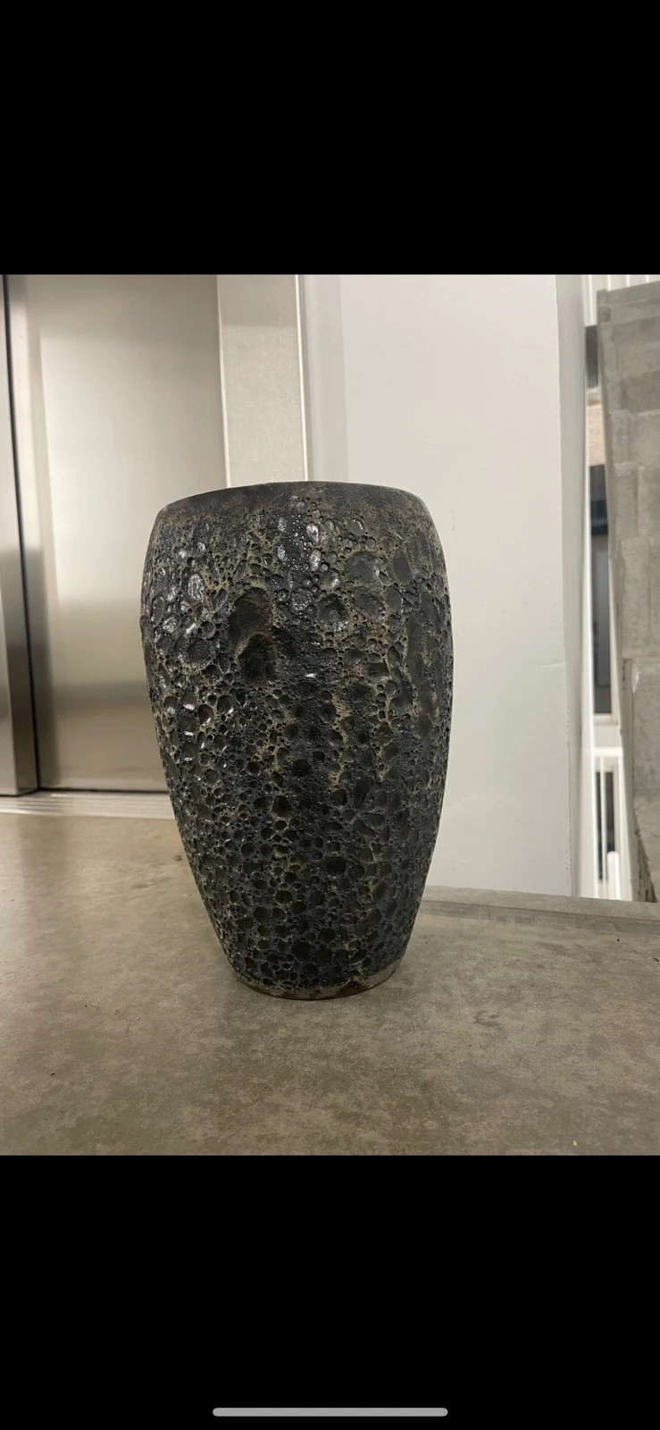 Virkelig smuk vase med flotte detaljer