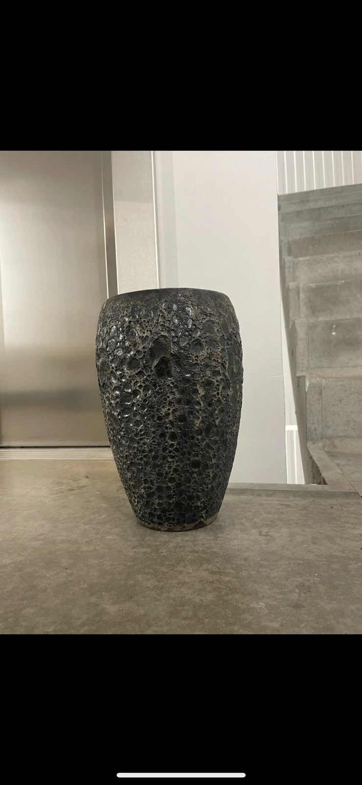 Virkelig smuk vase med flotte detaljer