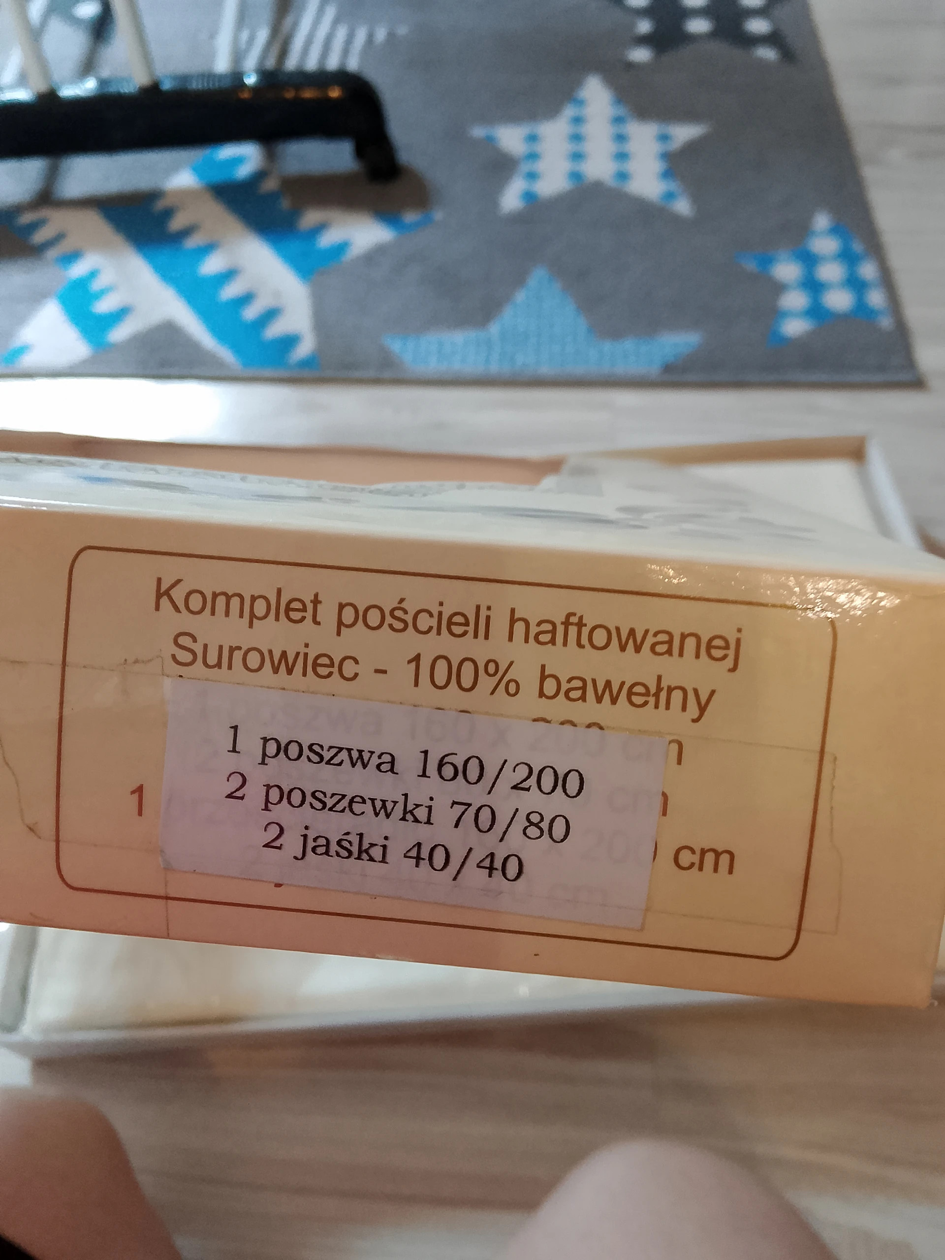 Komplet pościeli haftowany