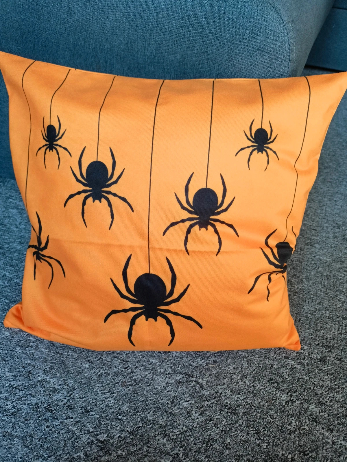 Poszewka ozdobna dekoracyjna poduszka 45x45 Velvet mowa halloween pająk pająki