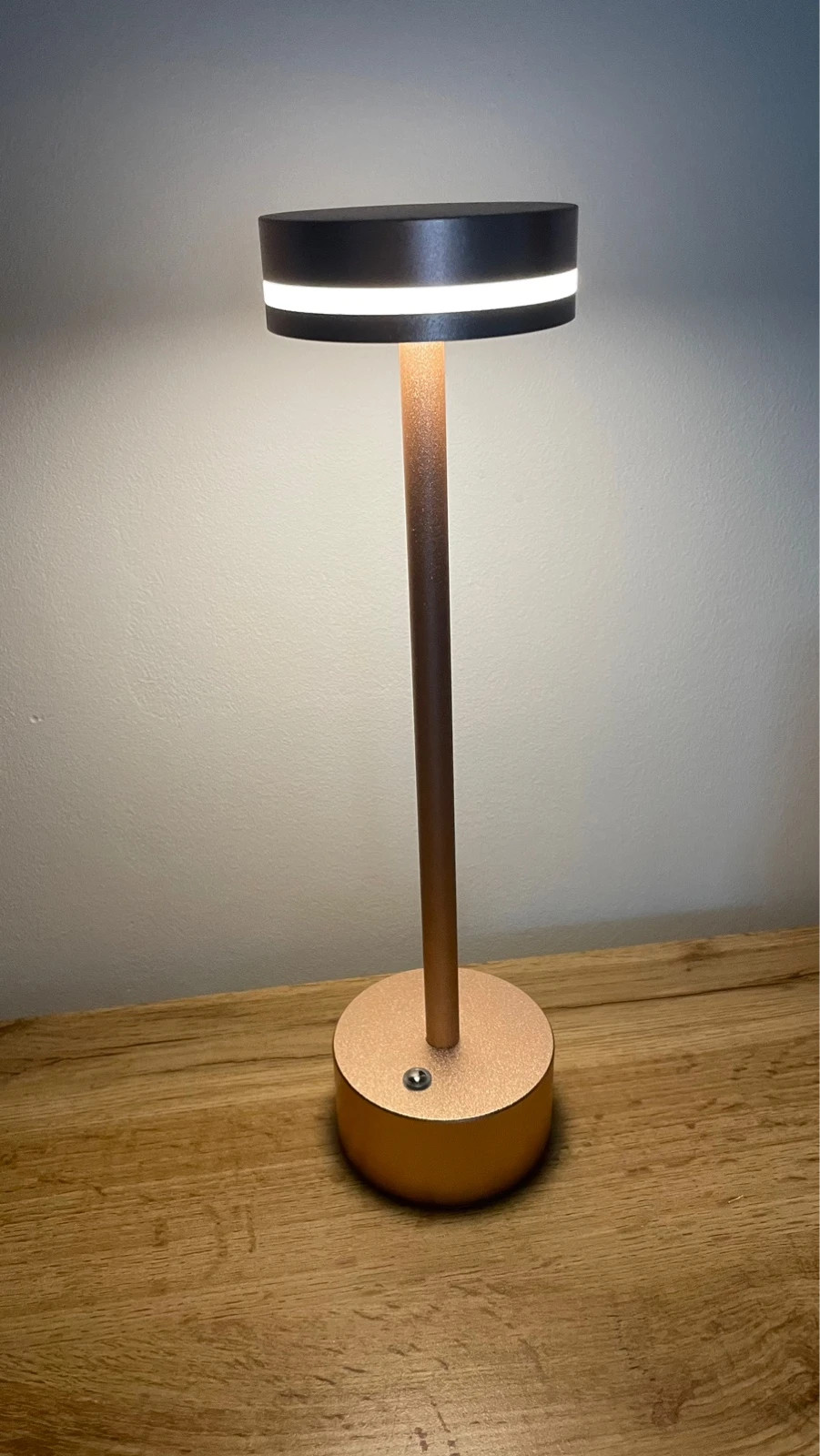 Lampka nocna LED