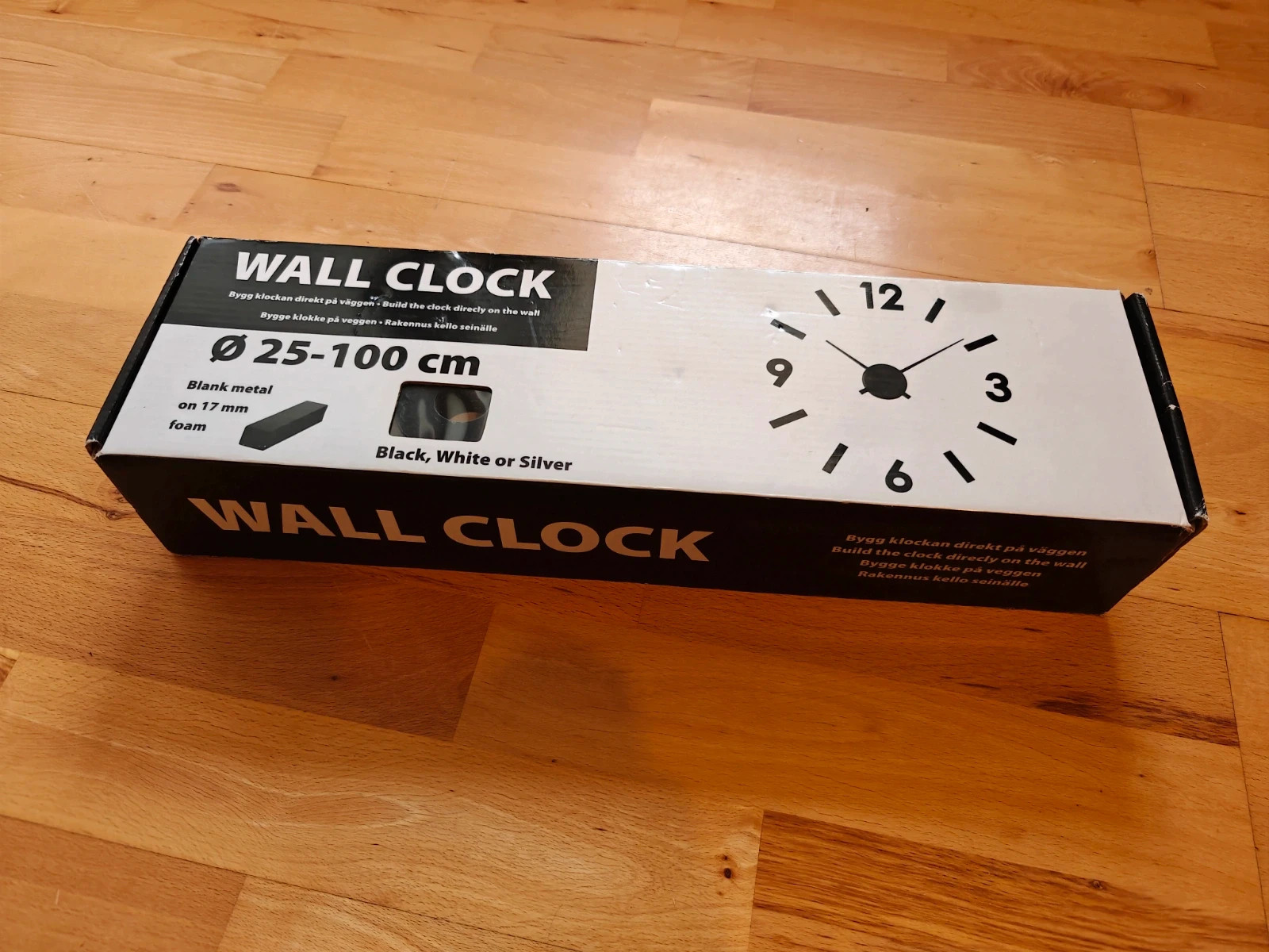 Wall clock - vägg klocka