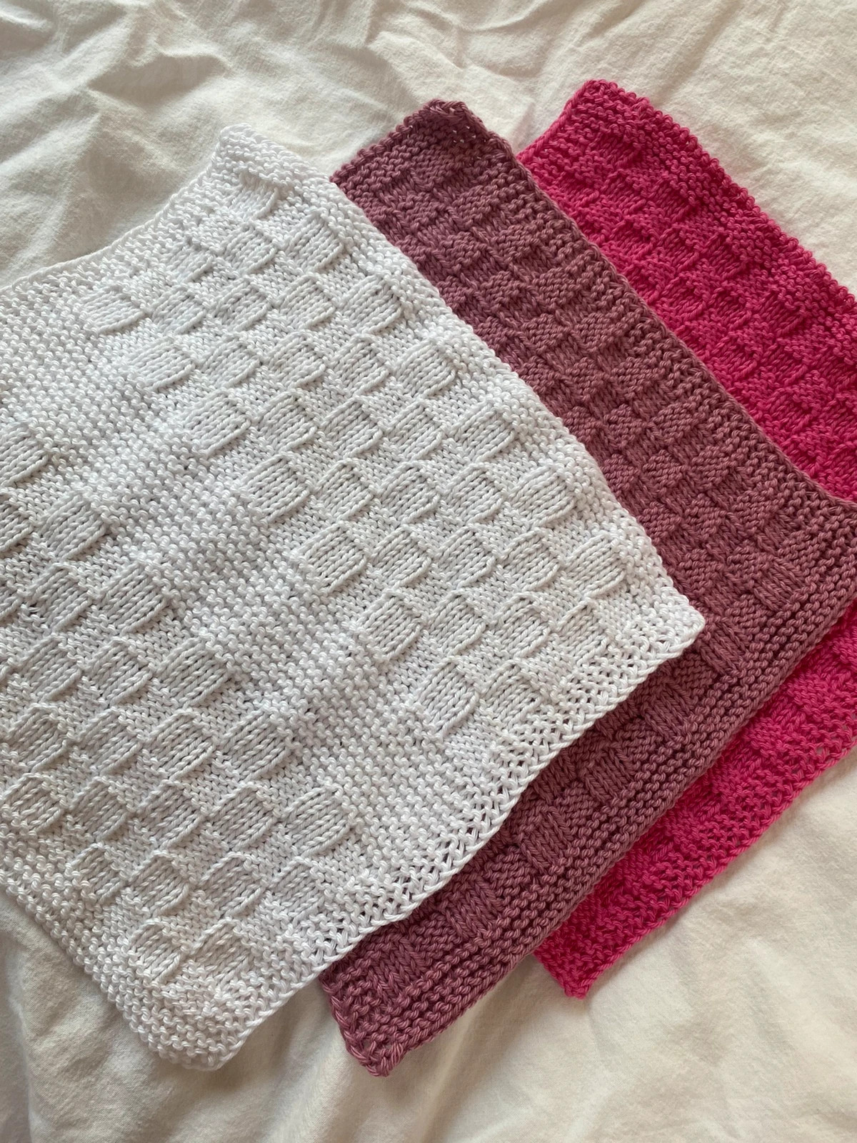 3-pack hand made wash cloth - 3 different colours