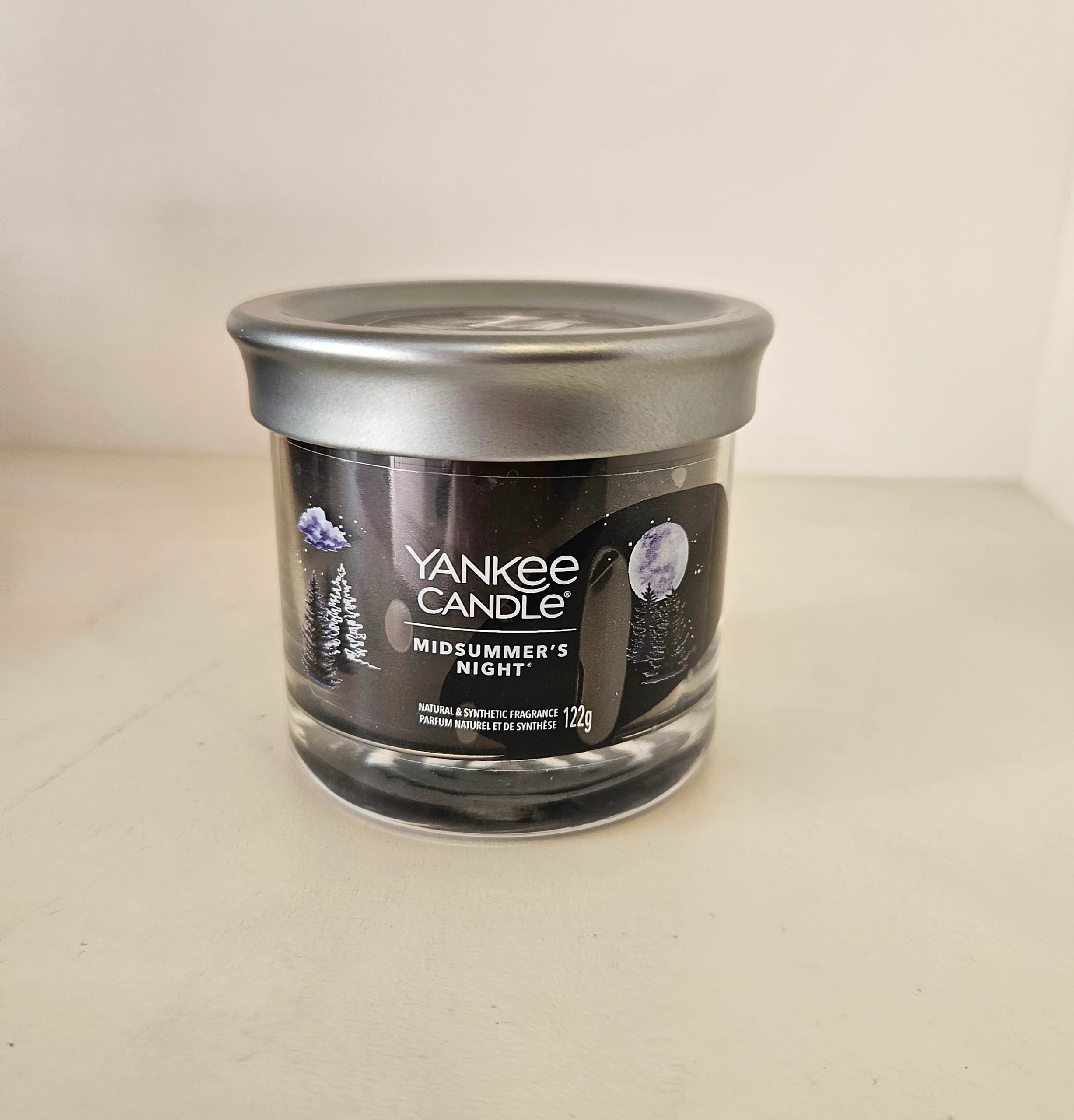 Świeca Yankee Candle zapachowa midsummer night 122g