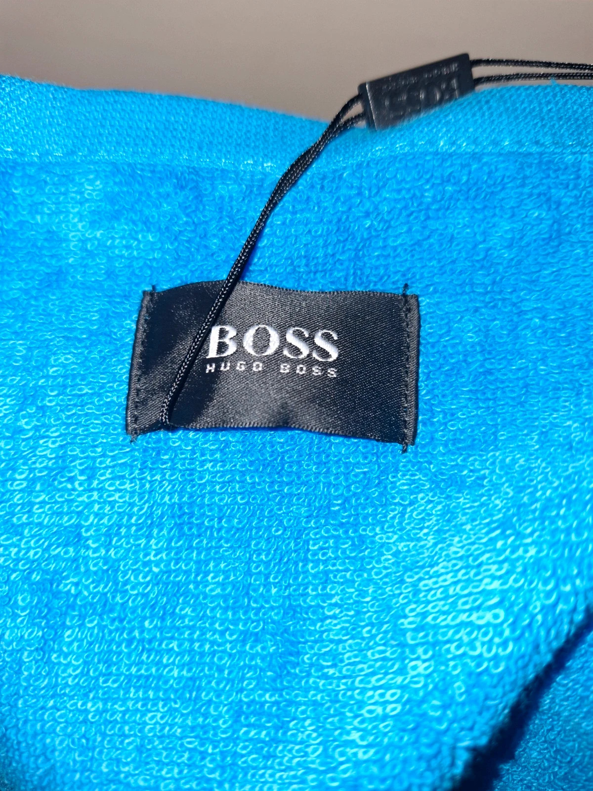 Hugo boss recznik 70x150 nowy