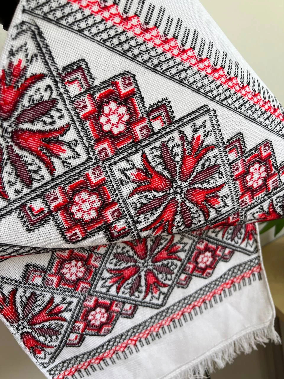 Ręcznik(handmade) ręcznie haftowany ręcznik w czerwono-czarne wzory Vyshyvanka