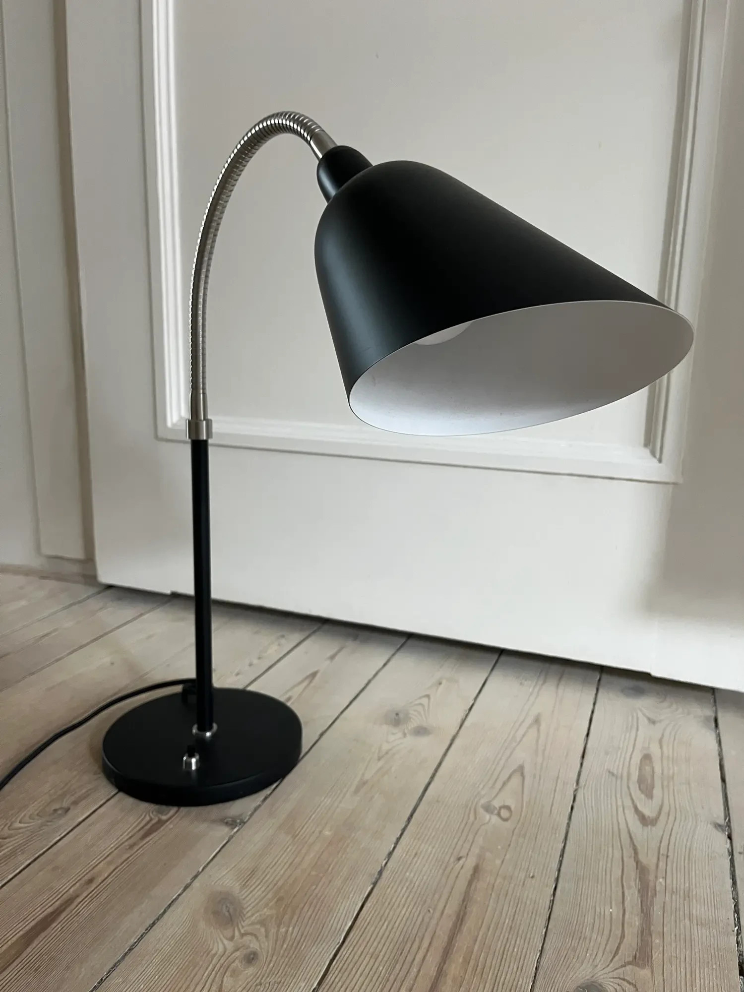 Arne Jacobsen Table lamp