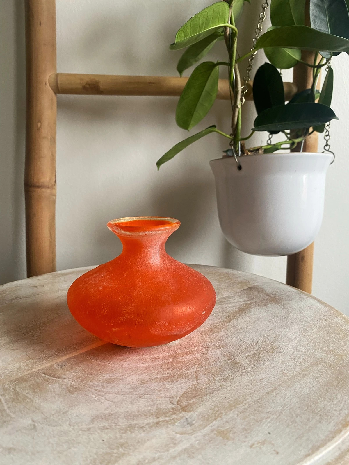 Orange glas vase