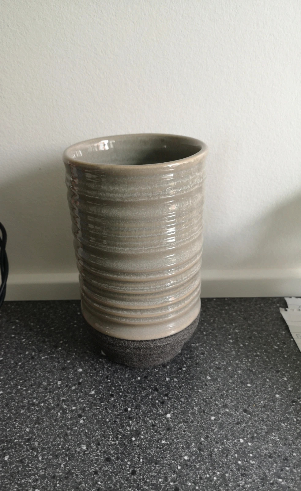 Grålig vase