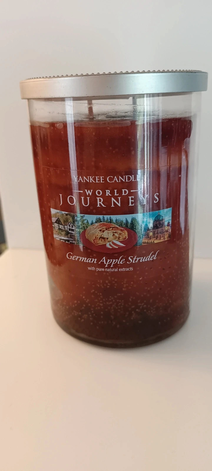 Yankee candle - world journeys German apple strudel