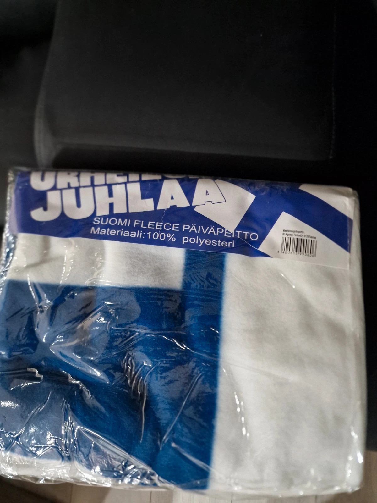 Suomi fleece päiväpeitto