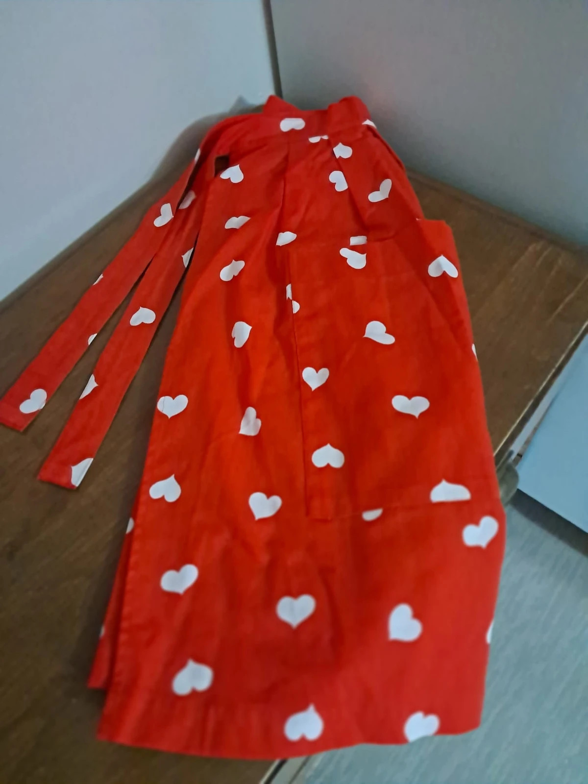 Heart pattern apron